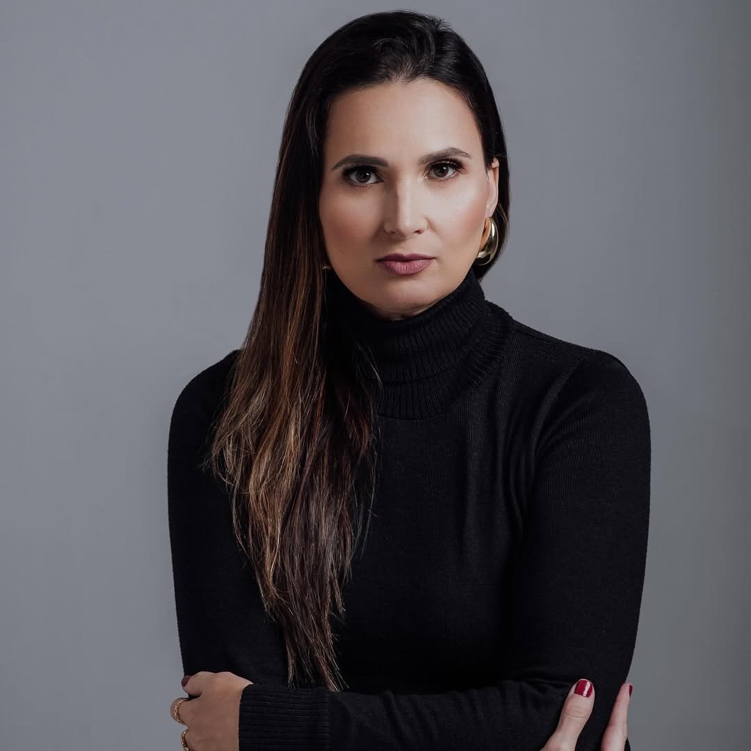 Profa. Vanessa Aguiar